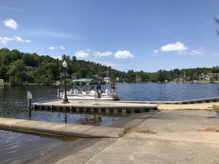 Lake Flower Boat Launch with accessible docks 768x576