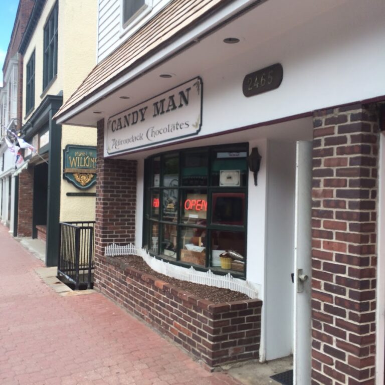 Adirondack Chocolates Exterior 768x768