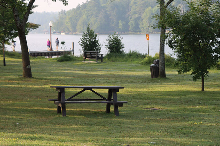 Riverfront Park 15 768x512