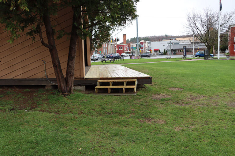 Riverside Park 3 768x512