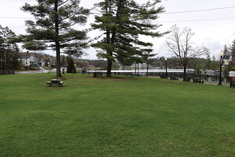 Riverside Park 6 768x512