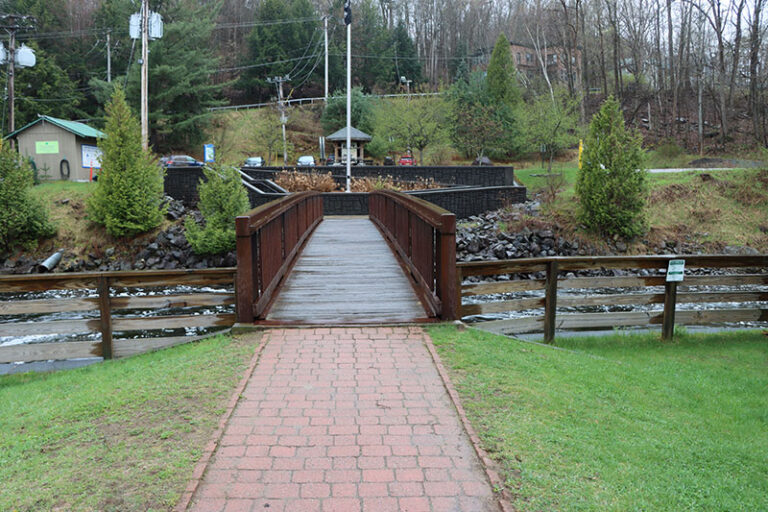 Saranac Lake Riverwalk 58 768x512